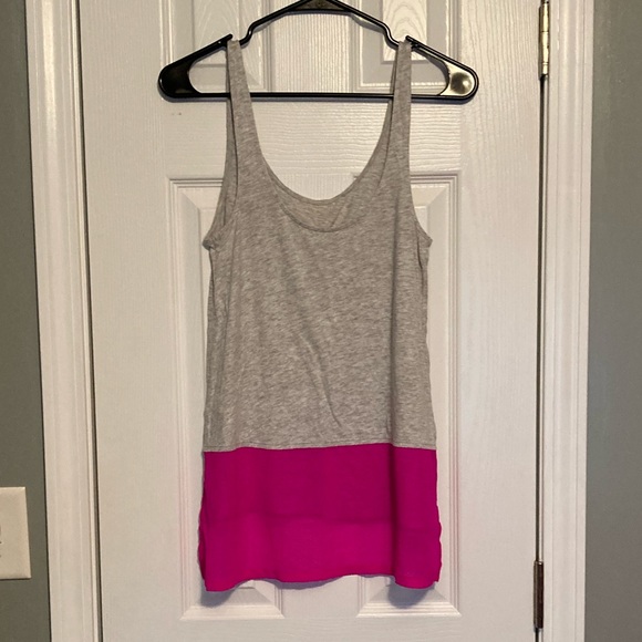 Express Dreamweight Cotton Tank Top With Chiffon Back / Bottom - Picture 2 of 5